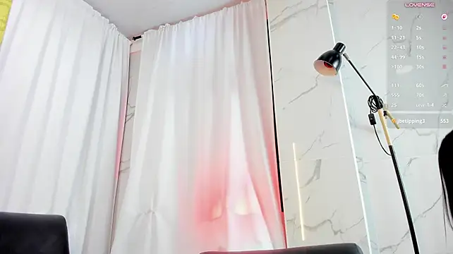 monserratt01 live cam on StripChat