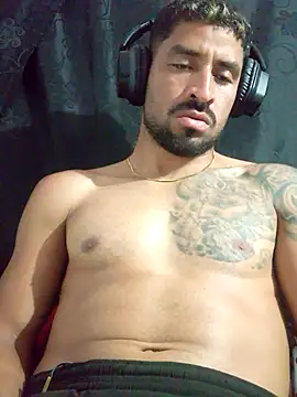 Alexsexygamer live cam on StripChat