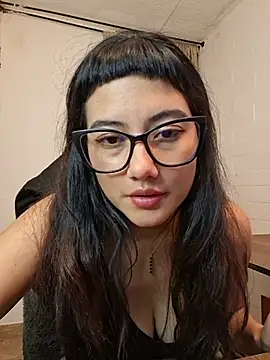 kittykawaii11 live cam on StripChat
