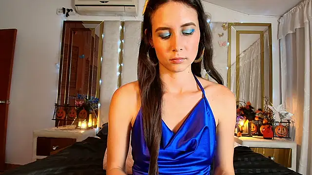 AmeliaRousse live cam on StripChat