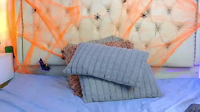 Sofia_Blosom live cam on StripChat