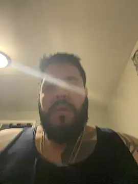 GLOGLOGLOOOO live cam on StripChat