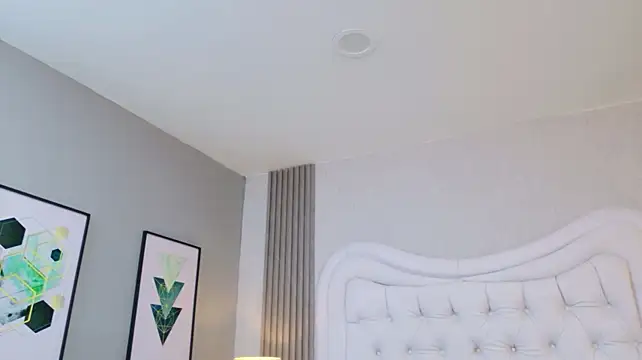 RoxyReinn live cam on StripChat