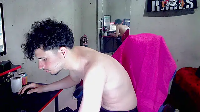 Atom_Hot live cam on StripChat