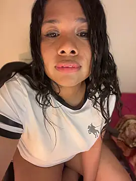 Rashell1_Queen live cam on StripChat
