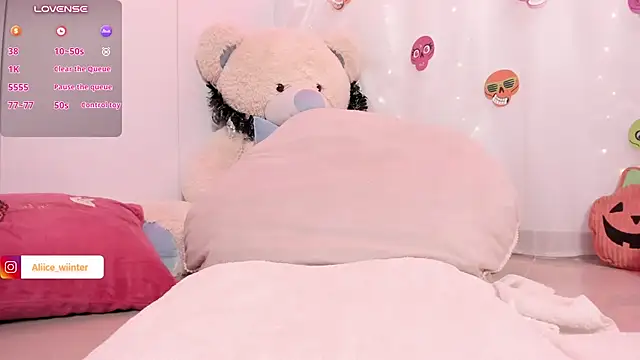 Alice_winter_