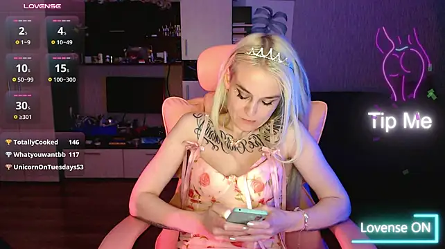 mischellemeow13