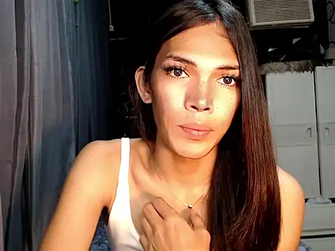 GORGEOUS_CARMEE live cam on StripChat