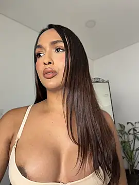carminaurmommy live cam on StripChat