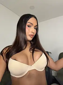 carminaurmommy (T young) - go naked and play with dick