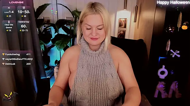 YolandaKiss live cam on StripChat