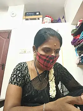 Tamil_Yalini12 live cam on StripChat