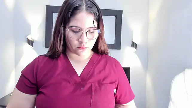 Ivy_Valet live cam on StripChat