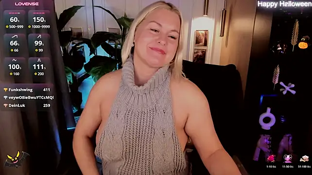 YolandaKiss live cam on StripChat