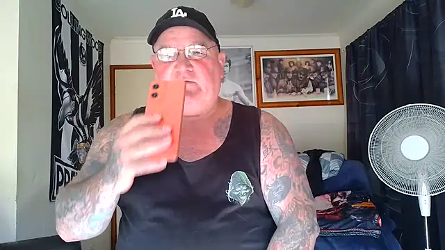 KINKYBLUEYES69