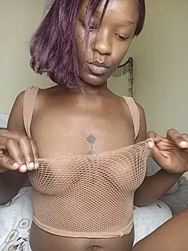 ariahsexy live cam on StripChat
