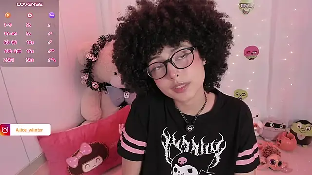 Alice_winter_ live cam on StripChat