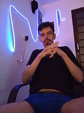 riukymaster live cam on StripChat