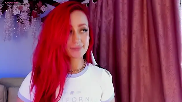 Mia-Bloom live cam on StripChat