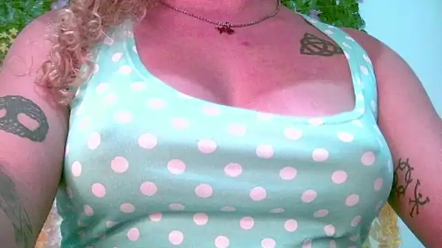 Crysrus live cam on StripChat