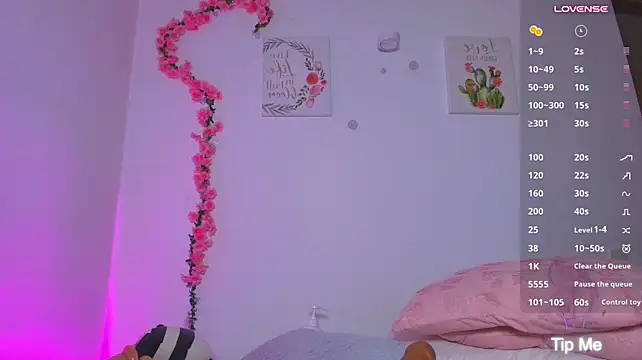 PollyGrey_1 live cam on StripChat