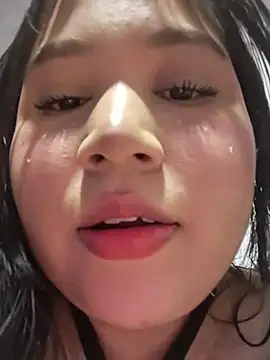 sharyl_24 live cam on StripChat