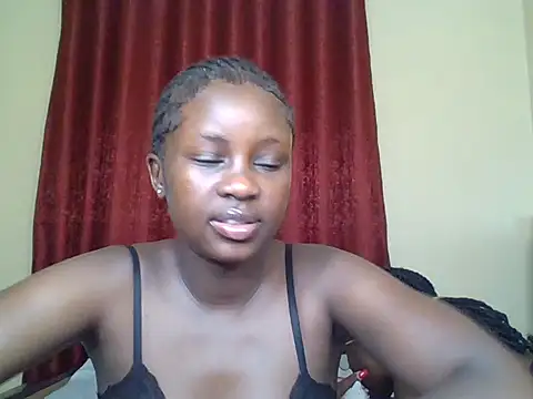 _ella webcam