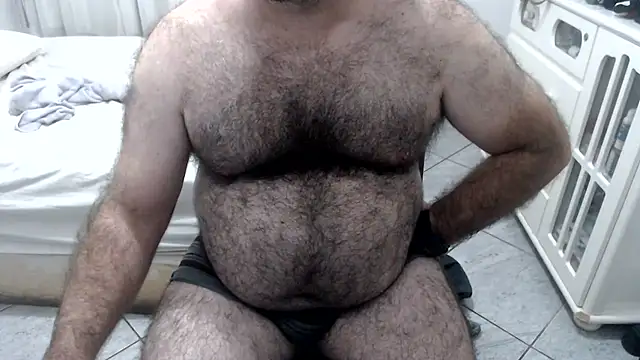 MysterBearMG live cam on StripChat