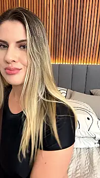 EmiilyAdams_
