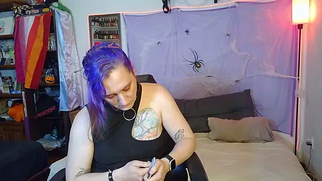 Evelan420 live cam on StripChat