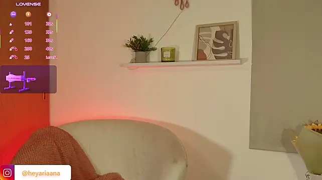 ariana_bae_
