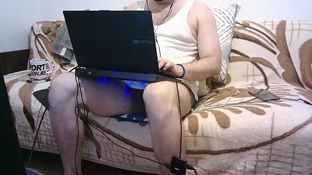 WildBoar_69 live cam on StripChat
