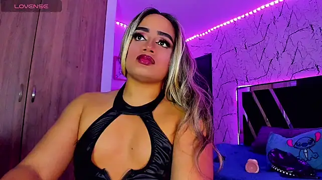 Amber_bigdick22 live cam on StripChat