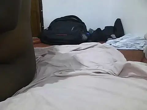 Hot_Loraa