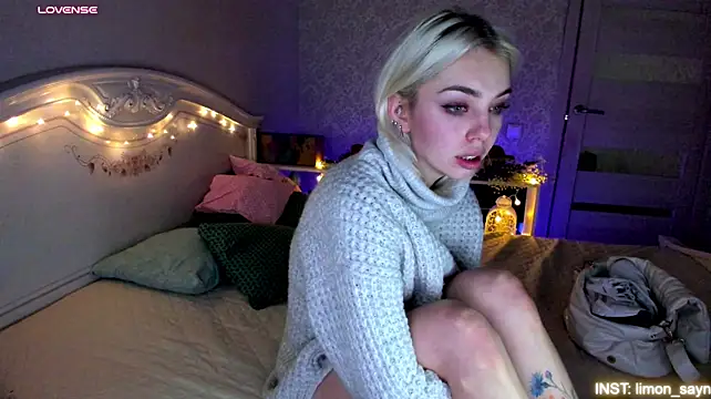 LillyMoure_