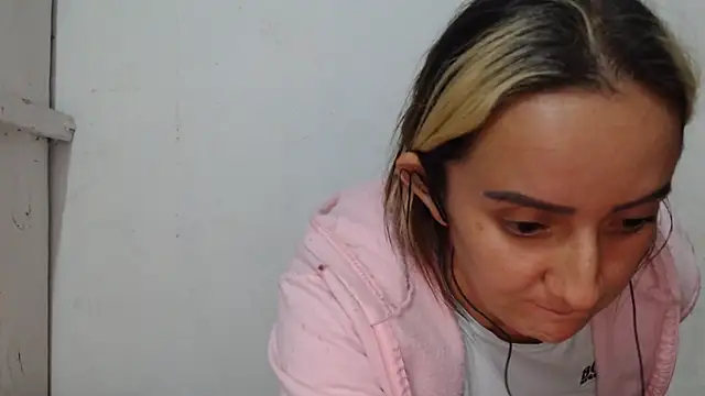 DeepAnal07 live cam on StripChat