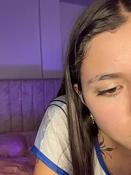Ada_Miler live cam on StripChat