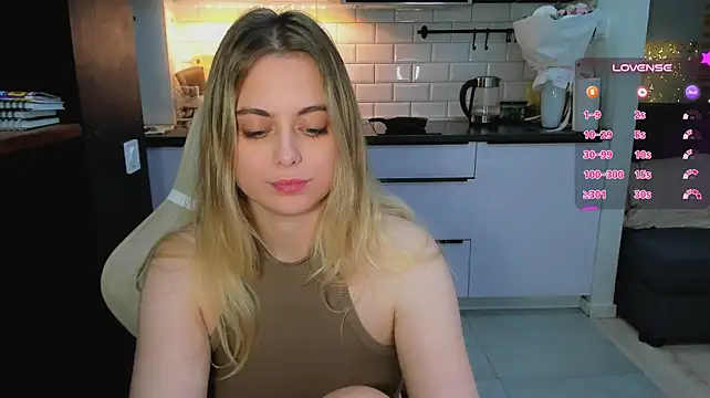 blonde_kellyy