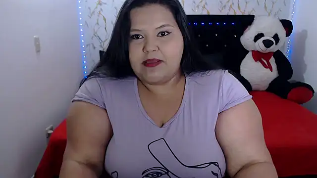 magda_curvy2324
