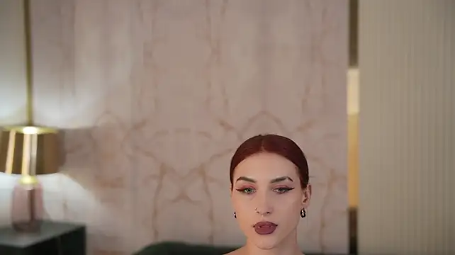 Magnetic_Mia_