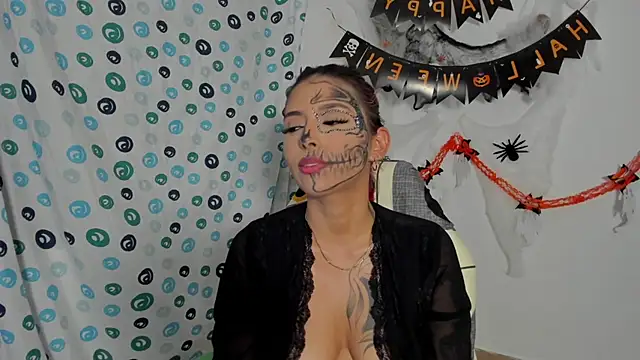LilithLuxorr_