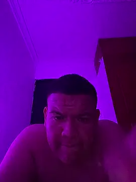 hornylatinosexyy live cam on StripChat