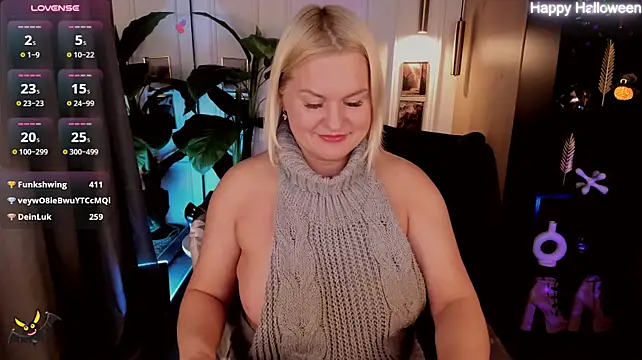 YolandaKiss live cam on StripChat