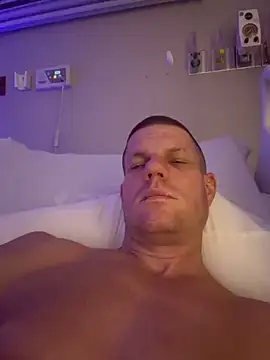 JockNThirsty live cam on StripChat