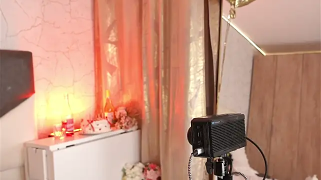 isabelawhite (F teen) - MAKE ME HAPPY✨🎂