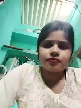 Young_love6 live cam on StripChat