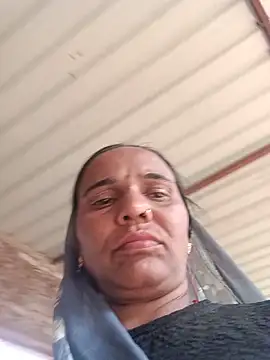 Priya_cutR