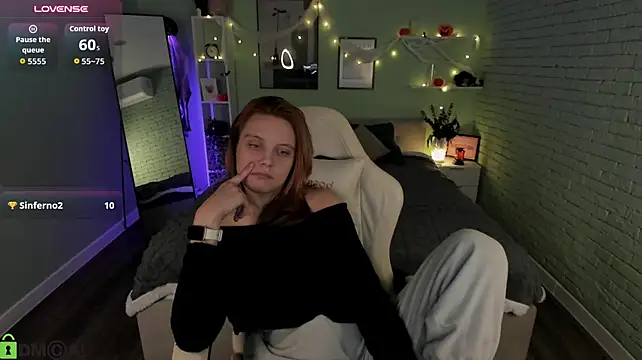 Alisa_Laurent webcam