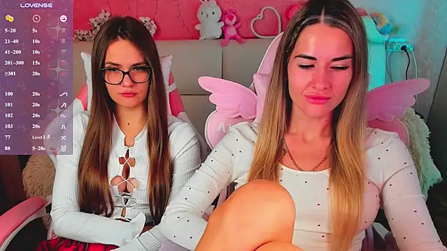 hotty_girls_here
