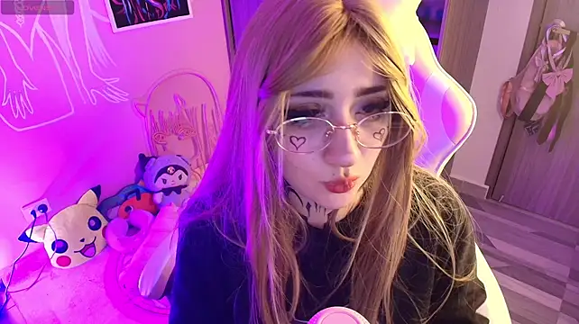 Miwa_violet live cam on StripChat